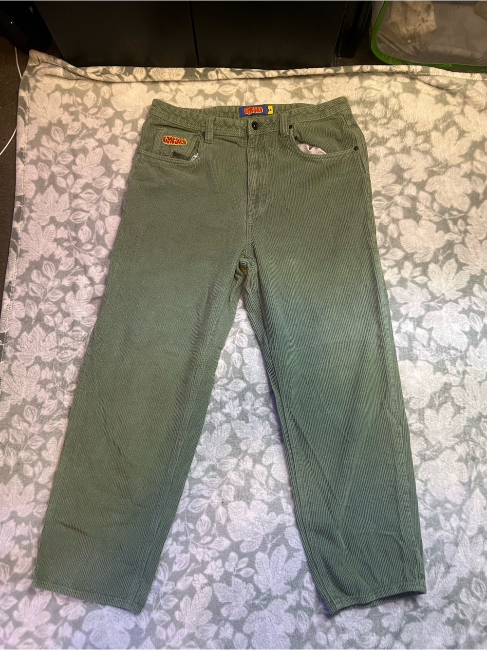 Empyre Olive Corduroy Men’s Pants